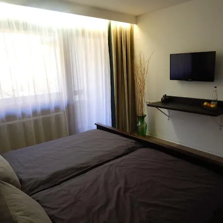 Free - Bei Den Thermen Apartment Bad Urach