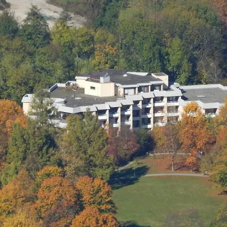 Free - Bei Den Thermen *